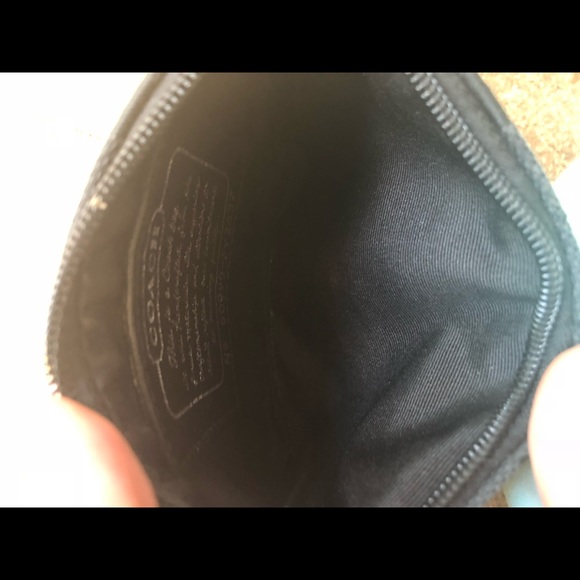 Coach wristlet - Picture 3 of 5